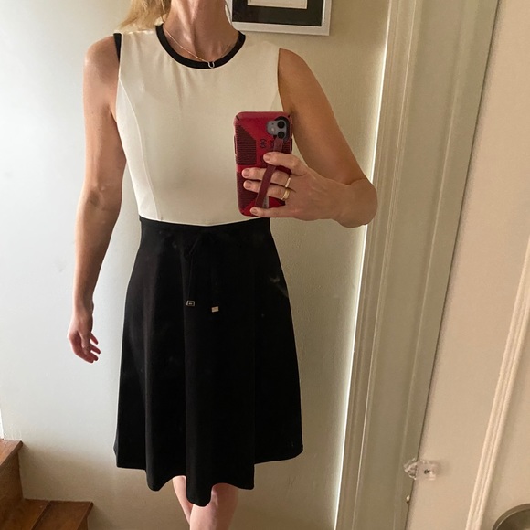 BRAND NEW BLACK AND WHITE TOMMY DRESS! - Picture 7 of 9